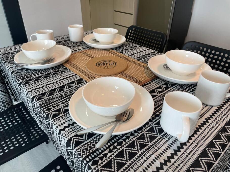 Jesselton Quay,2Br,4-5Pax,Mountain View Apartment Kota Kinabalu Bagian luar foto
