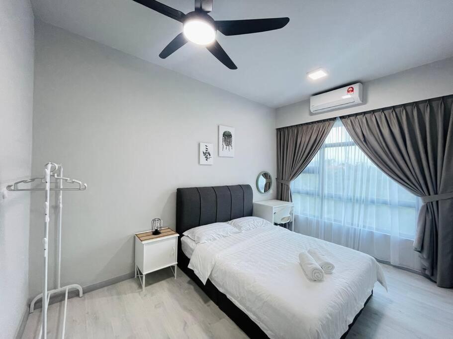 Jesselton Quay,2Br,4-5Pax,Mountain View Apartment Kota Kinabalu Bagian luar foto